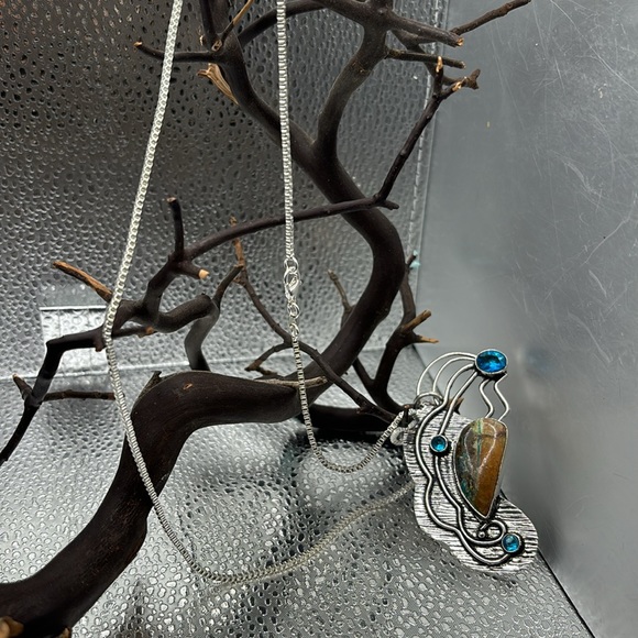 Exciting large Azurite and blue topaz pendant Sterling silver chain - Picture 5 of 9